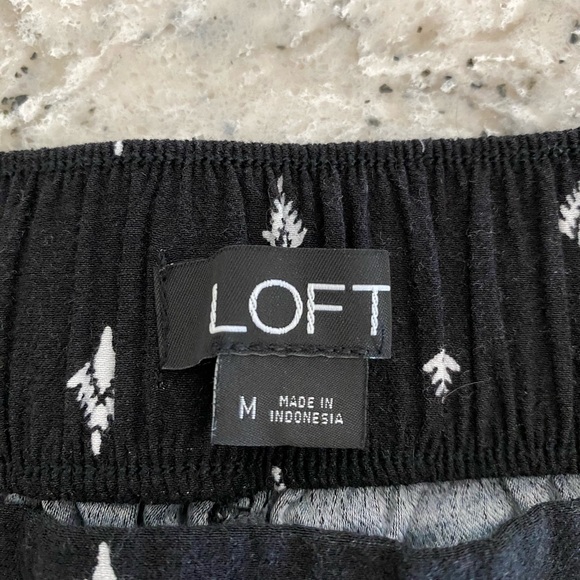 EUC Loft black with white design elastic waist pants, size Medium - Picture 6 of 6